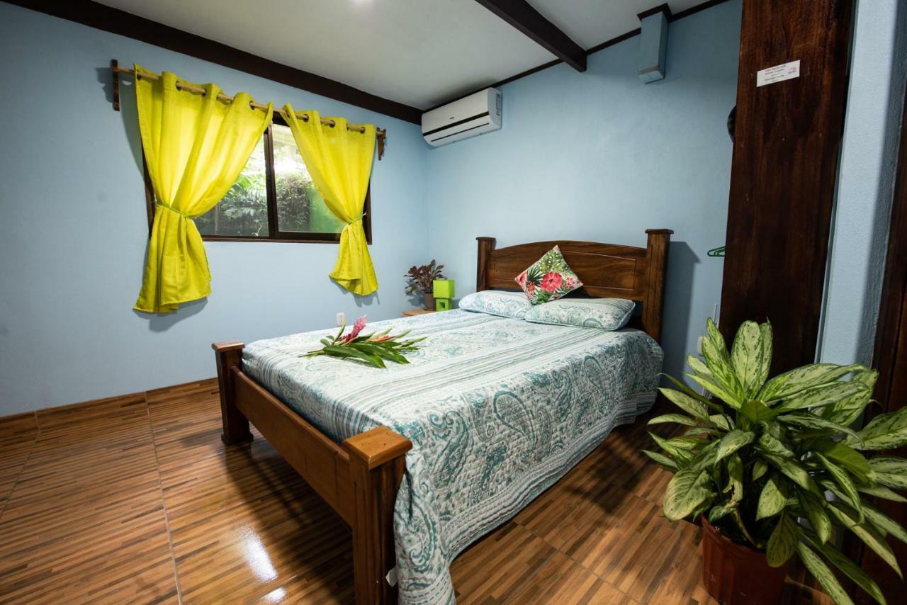 Hotel Sunshine Caribe Puerto Viejo de Talamanca Bagian luar foto