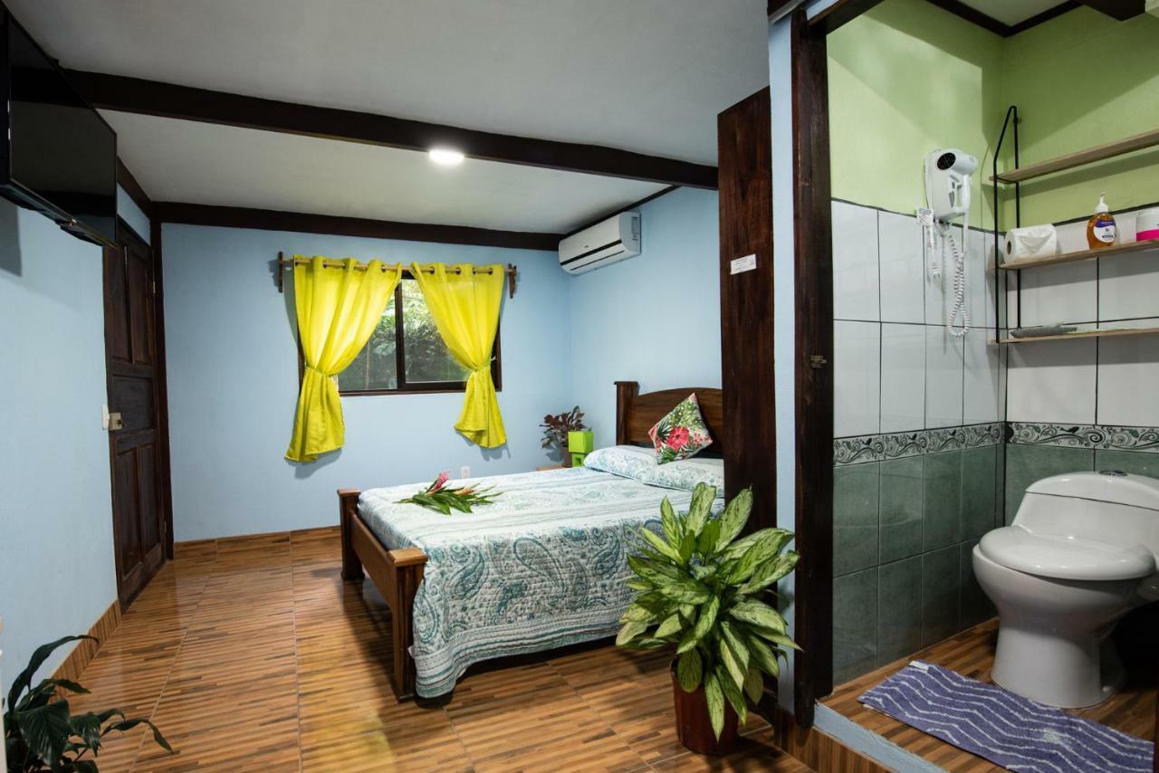 Hotel Sunshine Caribe Puerto Viejo de Talamanca Bagian luar foto