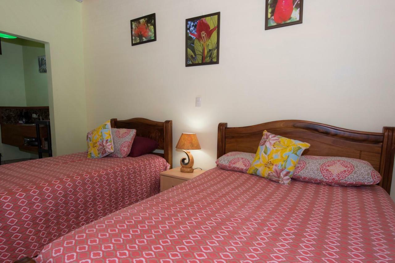 Hotel Sunshine Caribe Puerto Viejo de Talamanca Bagian luar foto