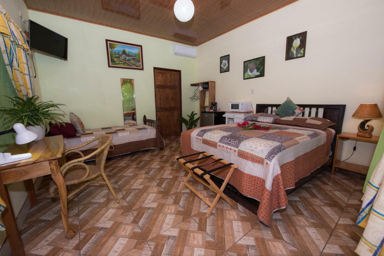 Hotel Sunshine Caribe Puerto Viejo de Talamanca Bagian luar foto
