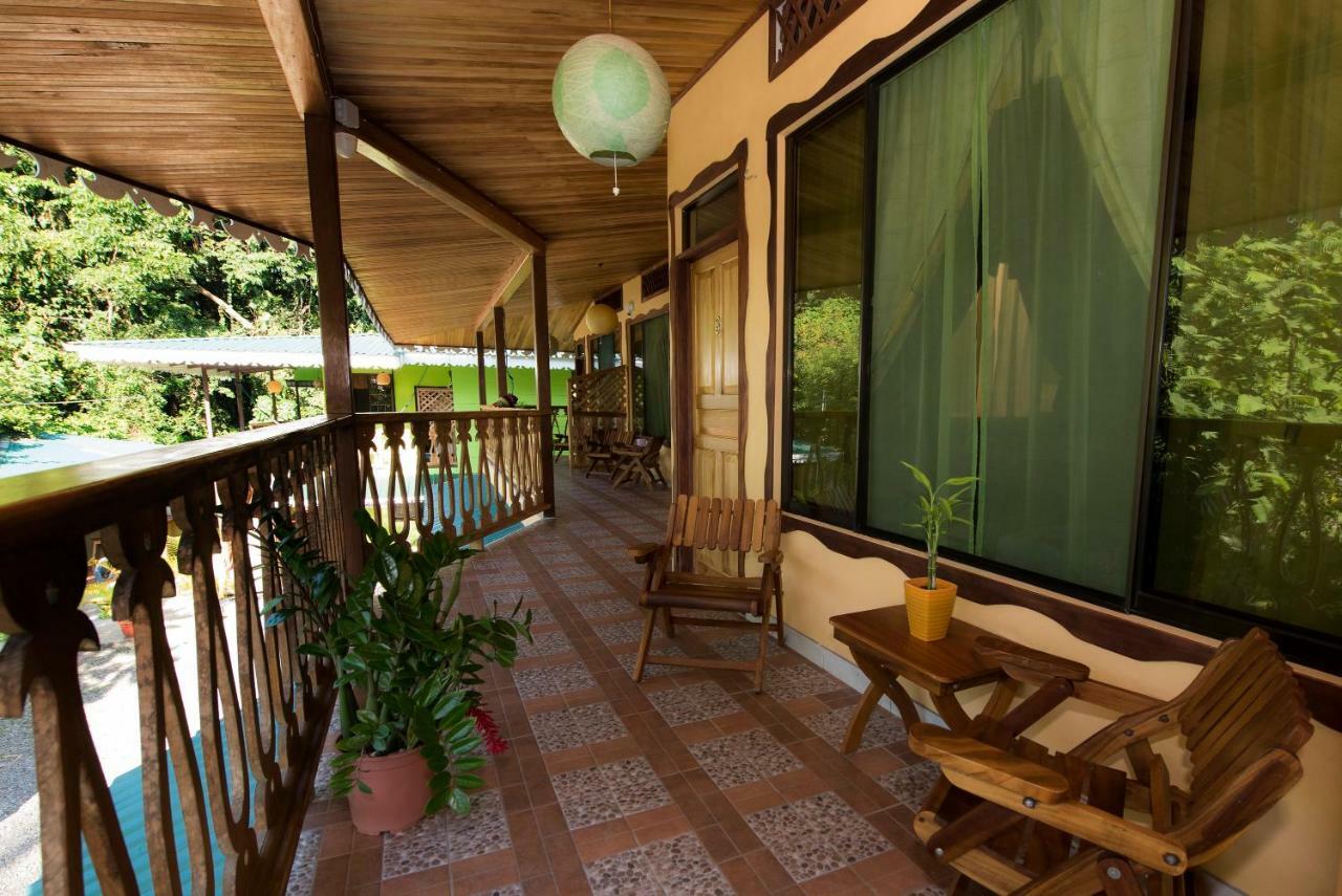 Hotel Sunshine Caribe Puerto Viejo de Talamanca Bagian luar foto
