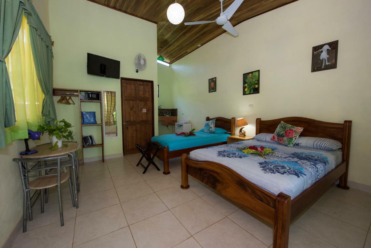 Hotel Sunshine Caribe Puerto Viejo de Talamanca Bagian luar foto