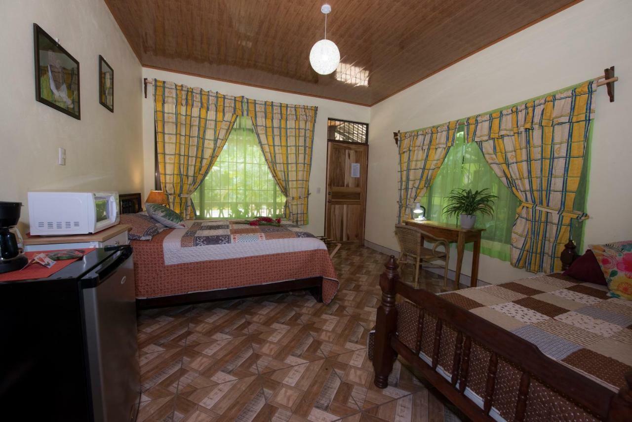 Hotel Sunshine Caribe Puerto Viejo de Talamanca Bagian luar foto